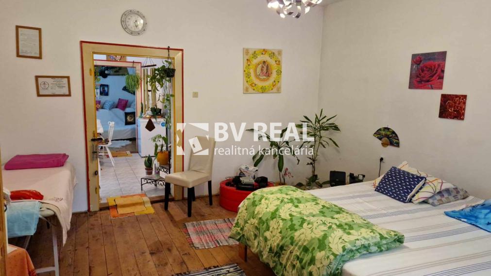 BV REAL Na predaj rodinný dom obec Tužina FM2082