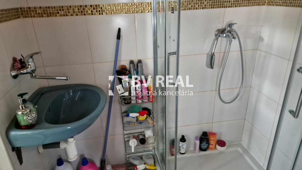 BV REAL Na predaj rodinný dom obec Tužina FM2082