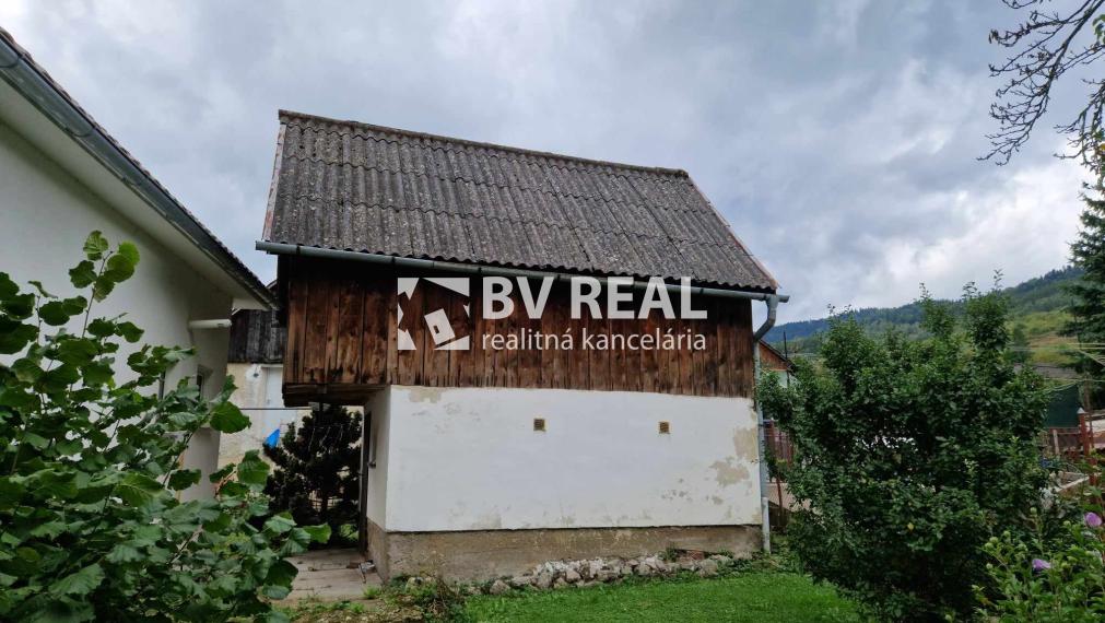BV REAL Na predaj rodinný dom obec Tužina FM2082