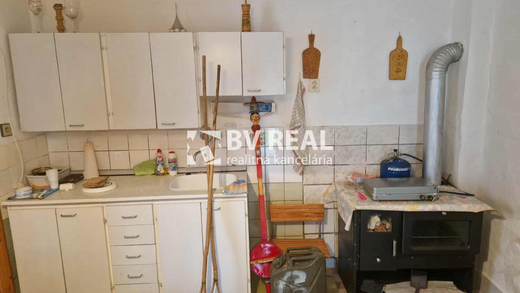 BV REAL Na predaj rodinný dom obec Temeš FM2341