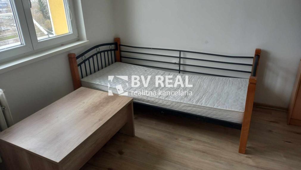 BV REAL Na predaj garsónka Prievidza FM1921