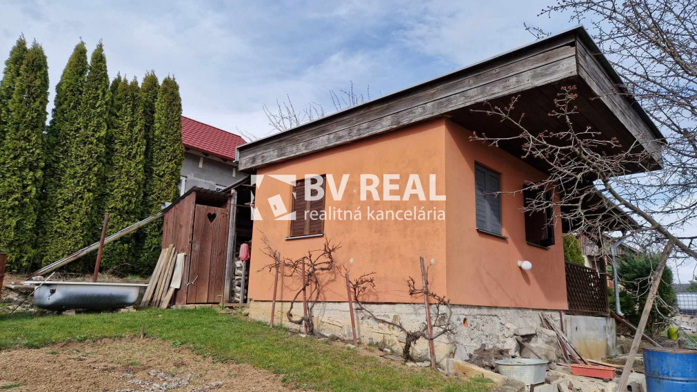 BV REAL na predaj chata so záhradou pri Partizánskom FM1929