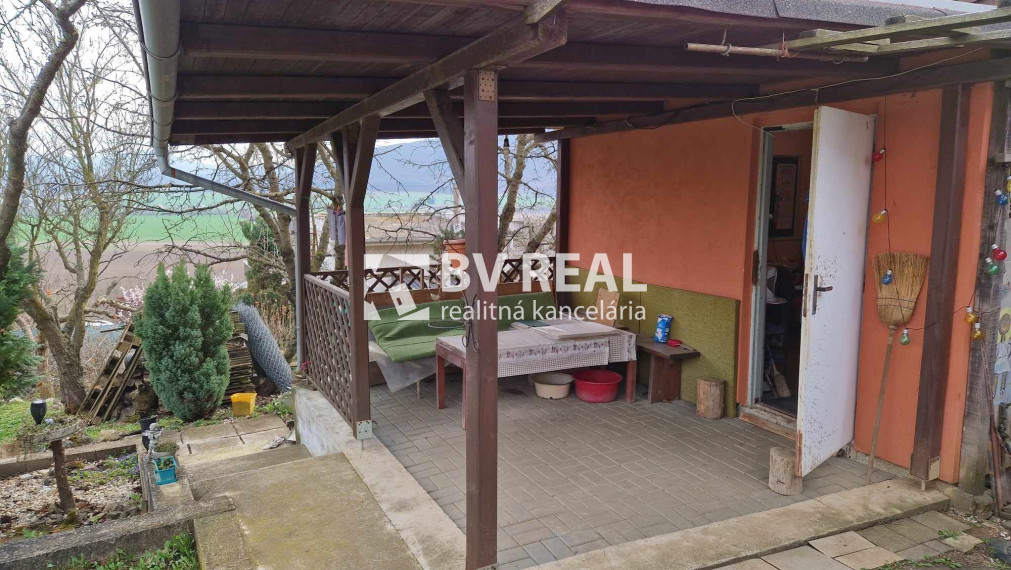 BV REAL na predaj chata so záhradou pri Partizánskom FM1929