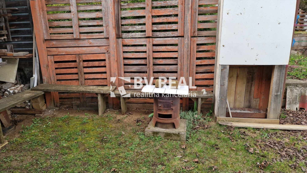 BV REAL na predaj chata so záhradou pri Partizánskom FM1929