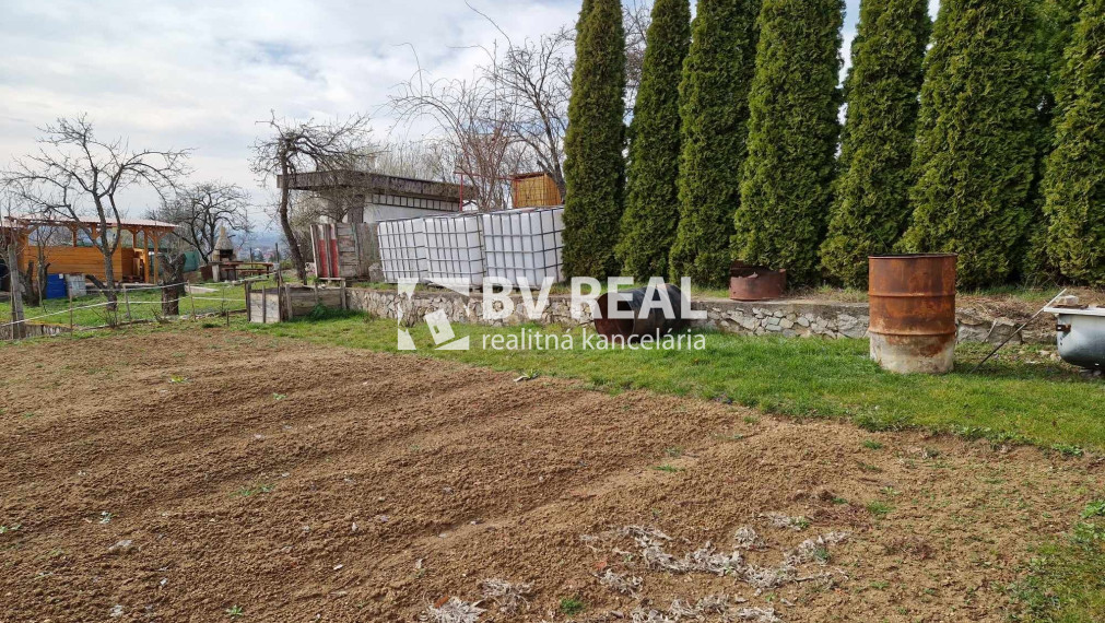 BV REAL na predaj chata so záhradou pri Partizánskom FM1929