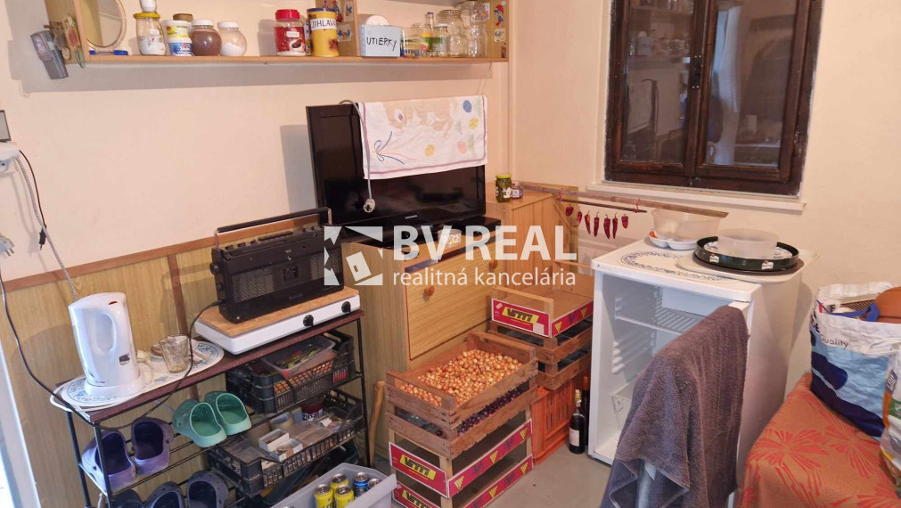 BV REAL na predaj chata so záhradou pri Partizánskom FM1929