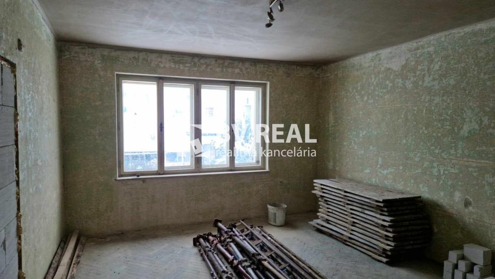 BV REAL na predaj rodinný dom Chvojnica okres Prievidza FM1943