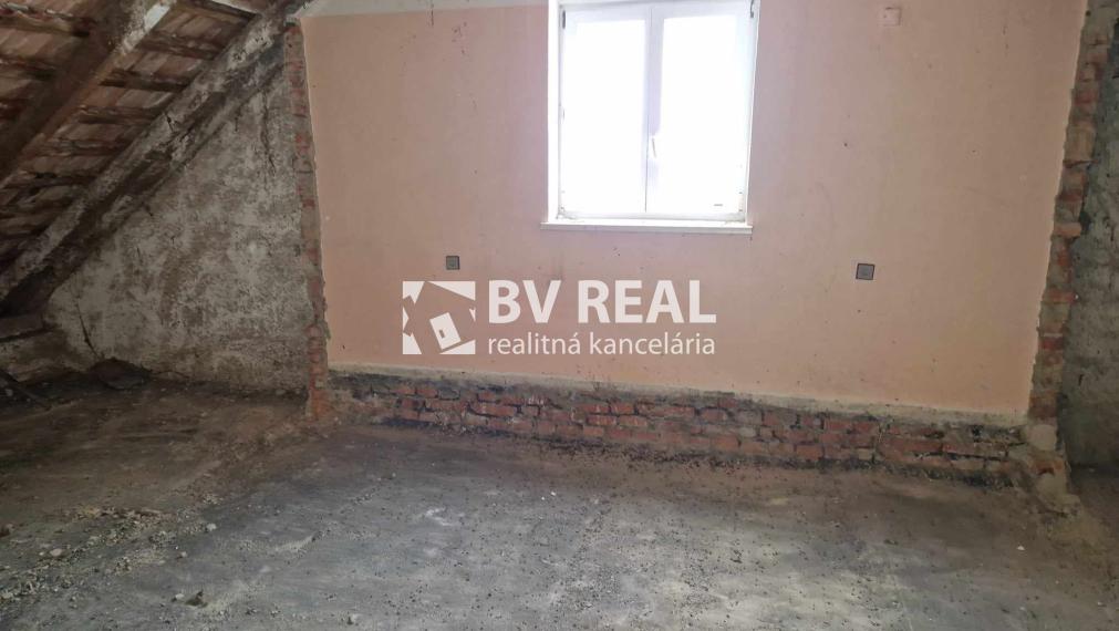 BV REAL na predaj rodinný dom Chvojnica okres Prievidza FM1943