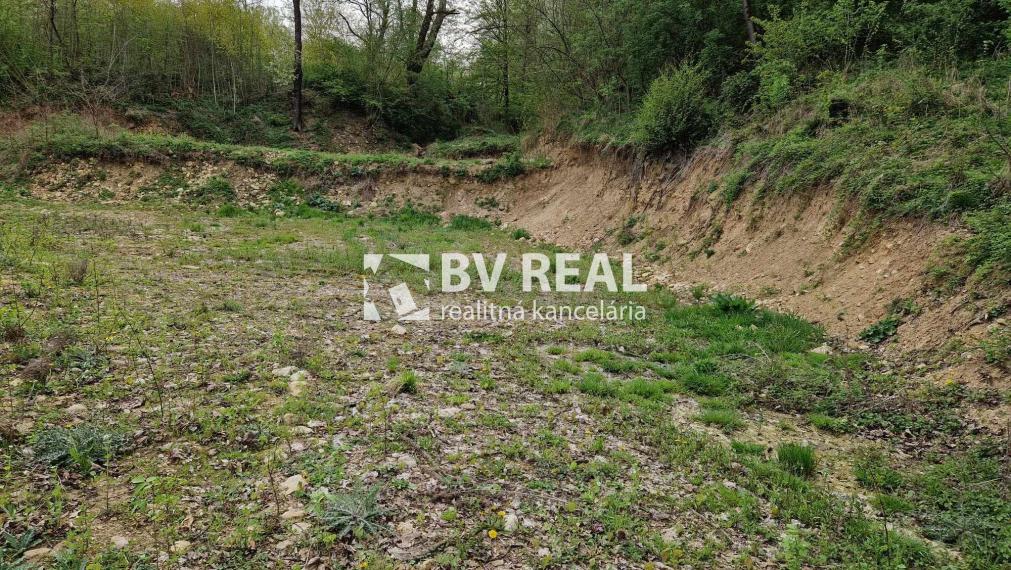 BV REAL na predaj pozemok Tužina okres Prievidza FM1978