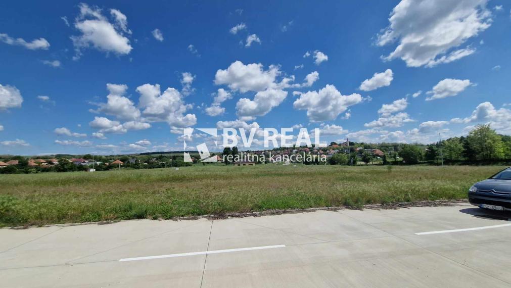 BV REAL Na predaj stavebný pozemok 630 m2 obec Čermany FM2024