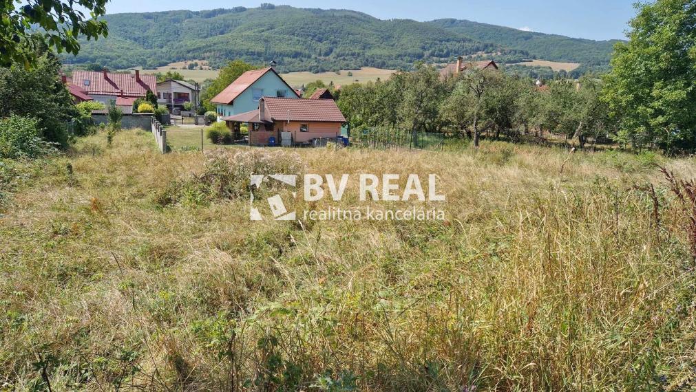 BV REAL Na predaj stavebný pozemok obec Liešťany FM2071