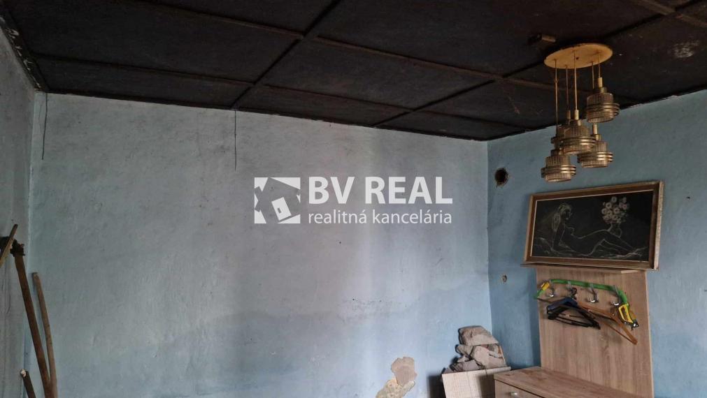 BV REAL na predaj rodinný dom Lehota pod Vtáčnikom FM2128