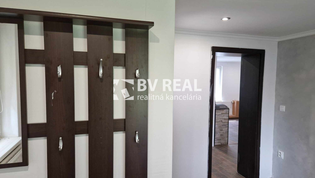 BV REAL Na predaj rodinný dom Prievidza FM2143