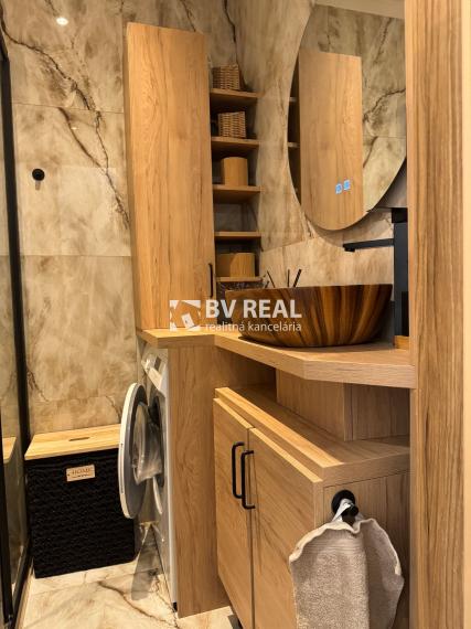 BV REAL Predaj zrekonštruovaný 3 izbový byt Prievidza FM2300