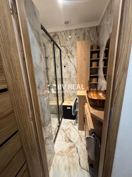 BV REAL Predaj zrekonštruovaný 3 izbový byt Prievidza FM2300