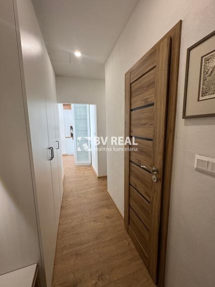 BV REAL Predaj zrekonštruovaný 3 izbový byt Prievidza FM2300