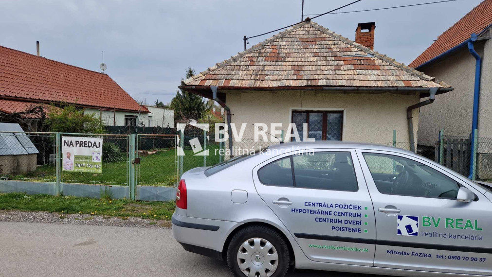 PREDANÉ BV REAL Predaj rodinný dom a pozemok 1459 m2 Bystričany FM2302