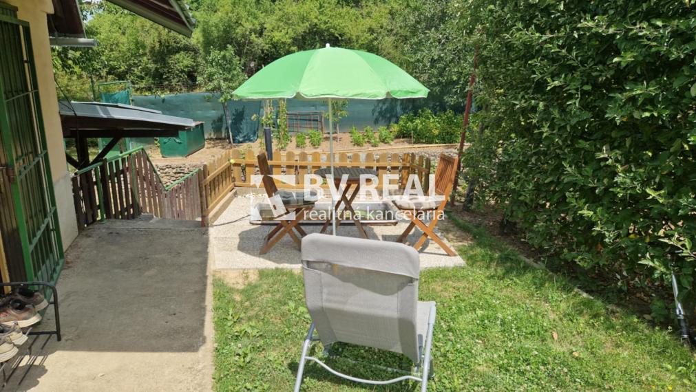 BV REAL predaj murovaná chata so záhradou Prievidza FM2285