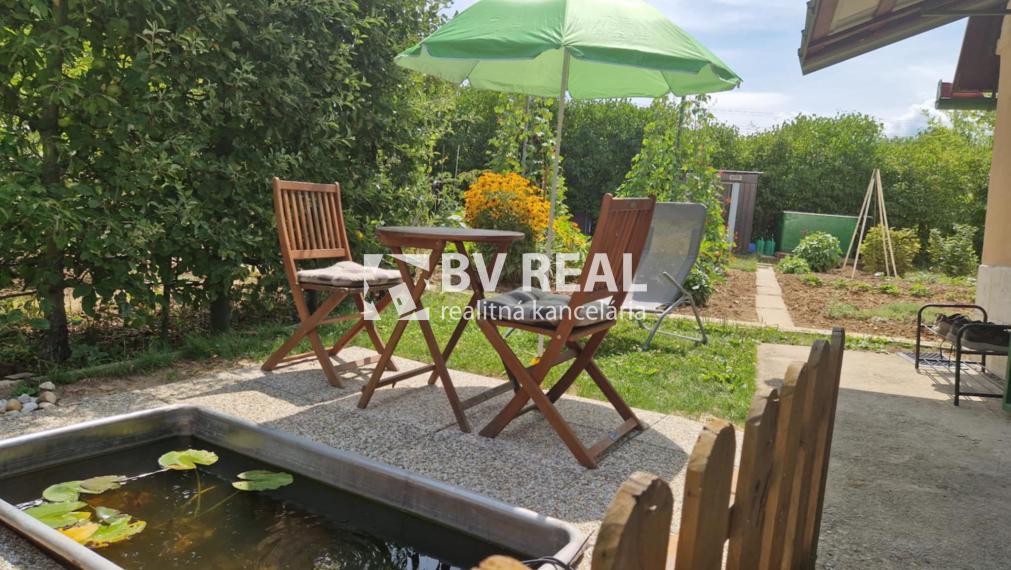 BV REAL predaj murovaná chata so záhradou Prievidza FM2285