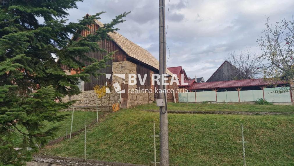 BV REAL Na predaj pozemok, garáž, humno Ladomerská Vieska FM2346