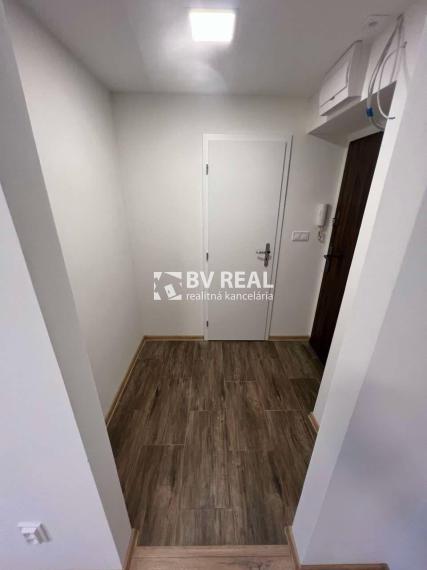 BV REAL Na predaj 2 izbový byt Handlová FM2352
