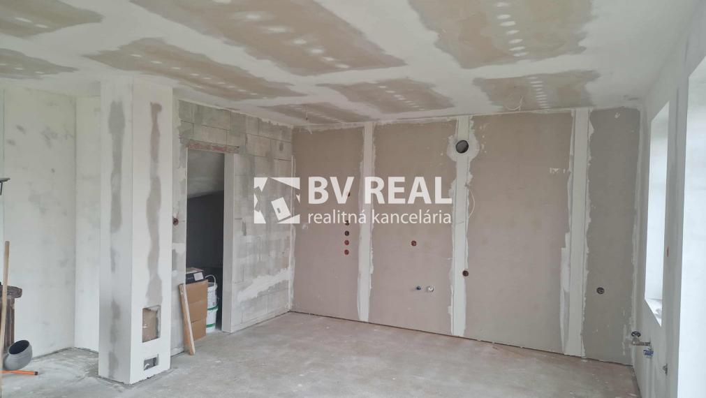 BV REAL Na predaj novostavba obec Hradište FM2354