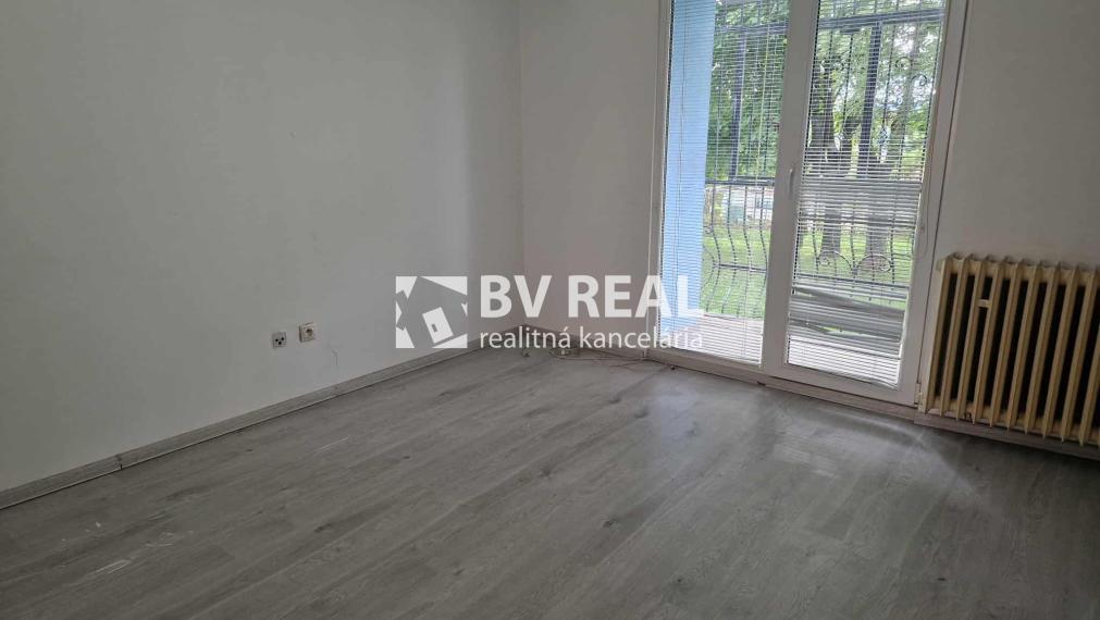 BV REAL Na predaj 2 izbový byt Žiar nad Hronom FM2242