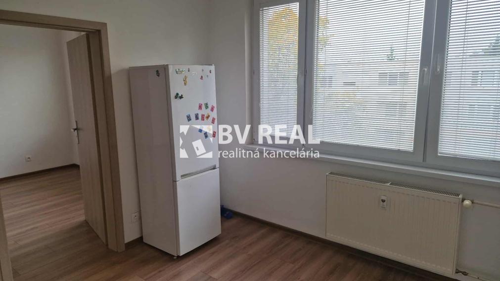 BV REAL Na prenájom 1 izbový byt Prievidza FM2342
