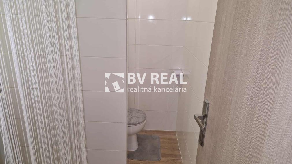 BV REAL Na prenájom 1 izbový byt Prievidza FM2342