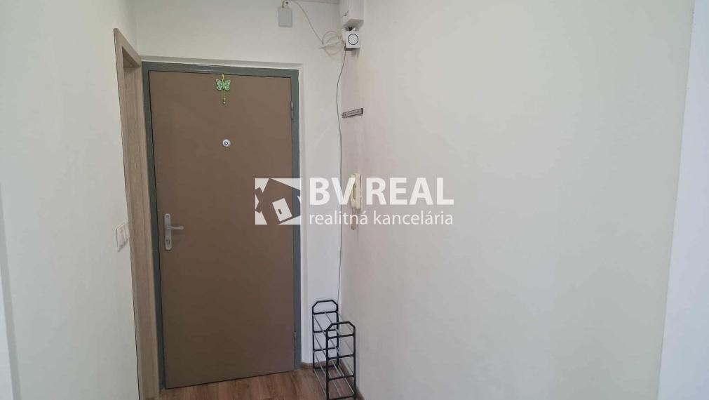 BV REAL Na prenájom 1 izbový byt Prievidza FM2342