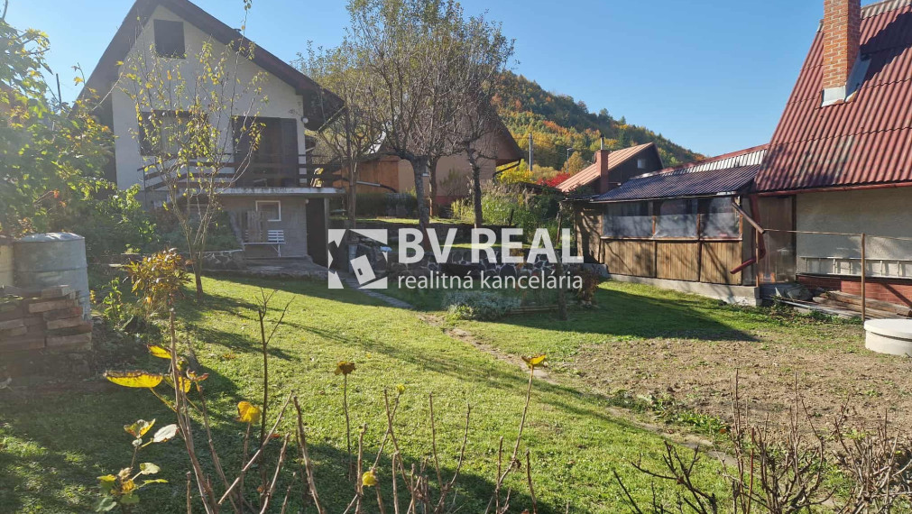 PREDANÉ BV REAL murovaná chata so záhradou Prievidza FM2356
