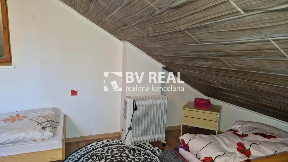 BV REAL predaj murovaná chata so záhradou Prievidza FM2356