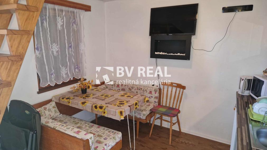 BV REAL predaj murovaná chata so záhradou Prievidza FM2356
