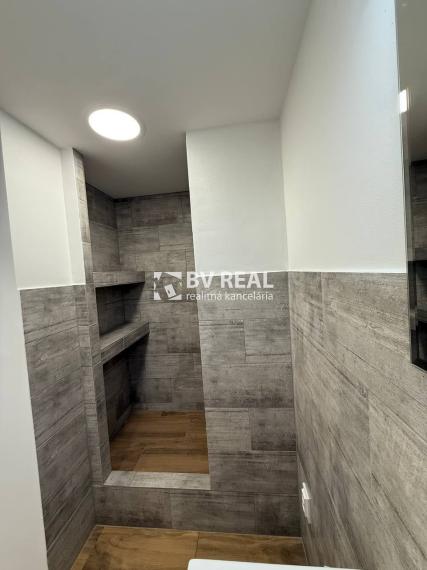 BV REAL Na predaj 3 izbový byt Handlová FM2293