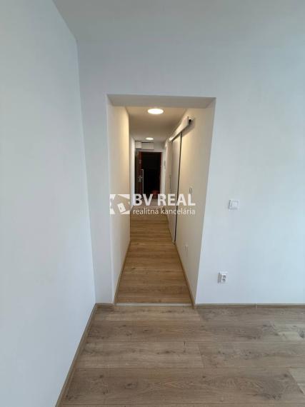 BV REAL Na predaj 3 izbový byt Handlová FM2293