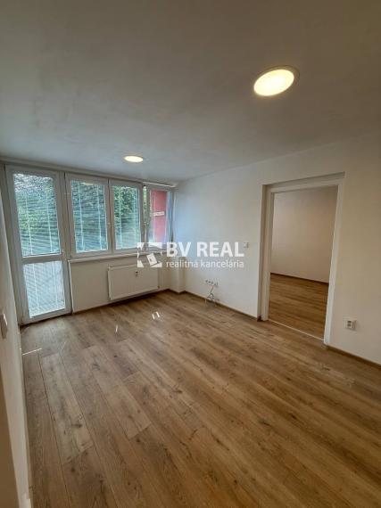 BV REAL Na prenájom 3 izbový byt Handlová FM2292