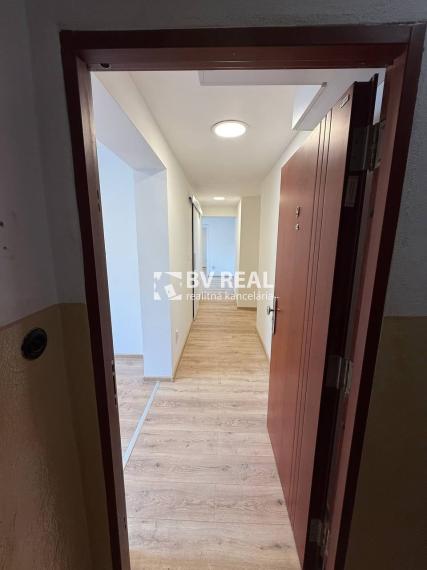BV REAL Na prenájom 3 izbový byt Handlová FM2292