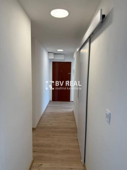 BV REAL Na prenájom 3 izbový byt Handlová FM2292