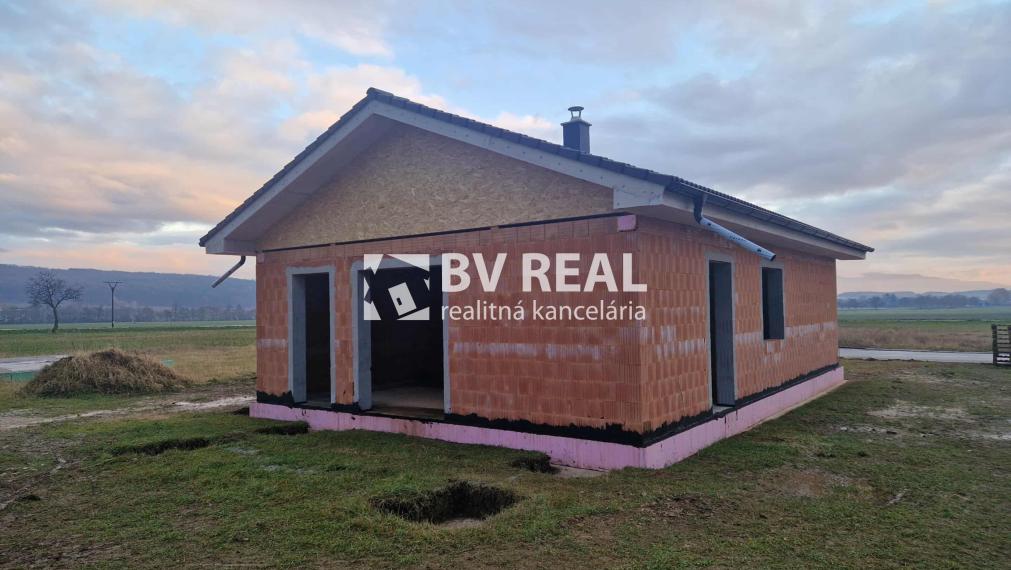 BV REAL Na predaj novostavba obec Diviaky nad Nitricou FM2358