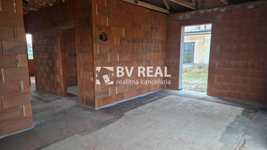 BV REAL Na predaj novostavba obec Diviaky nad Nitricou FM2358