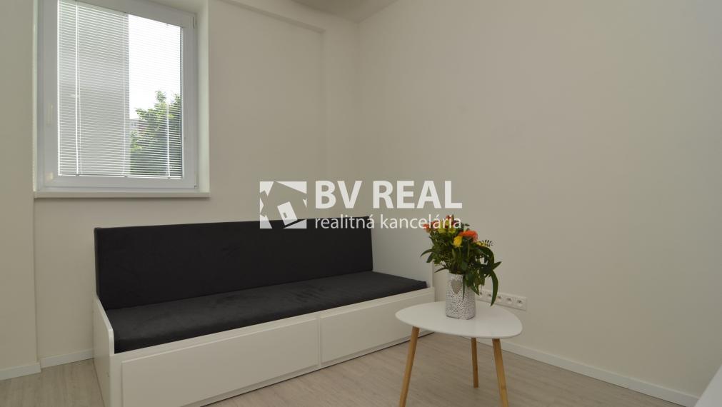 BV REAL Na prenájom garsónka Bánovce nad Bebravou FM2227