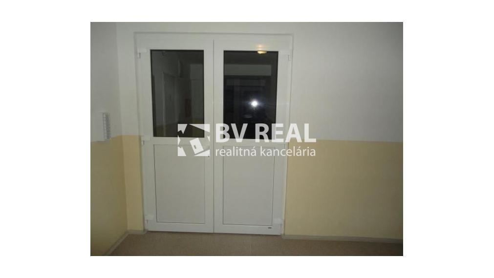 BV REAL Na predaj garsónka Prievidza FM2360