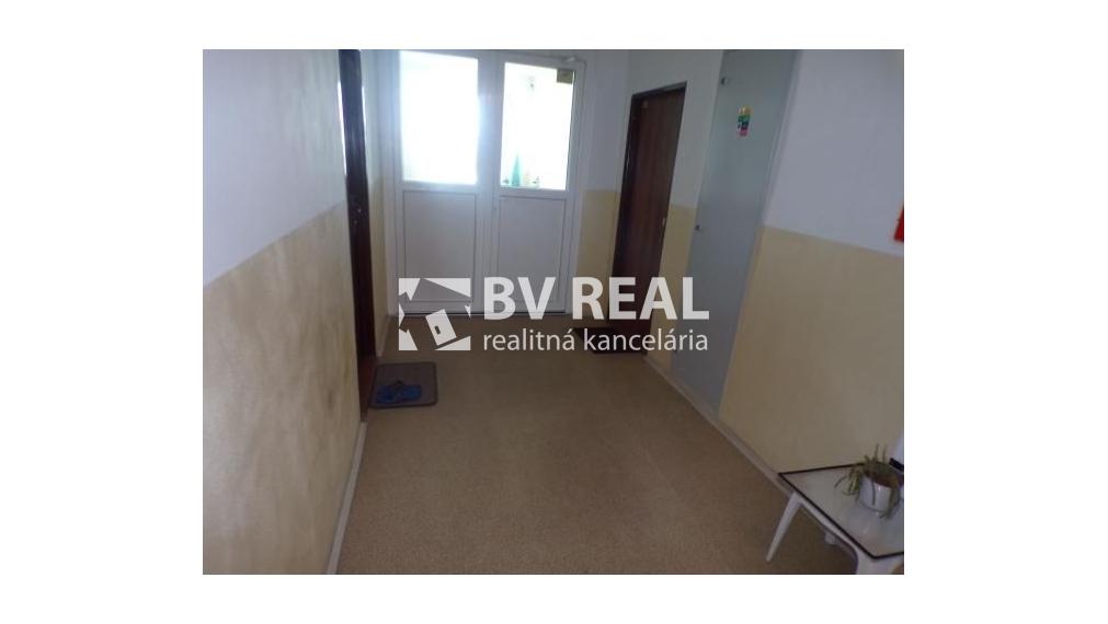 BV REAL Na predaj garsónka Prievidza FM2360