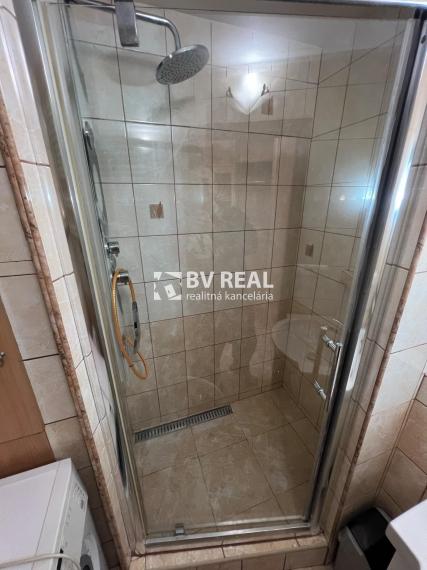 BV REAL Na predaj garsónka s loggiou Žiar nad Hronom FM2188