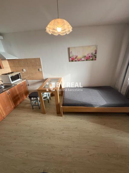 BV REAL Na prenájom garsónka s loggiou Žiar nad Hronom FM2187