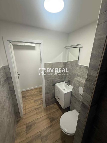 BV REAL Na predaj garsónka Handlová FM2298