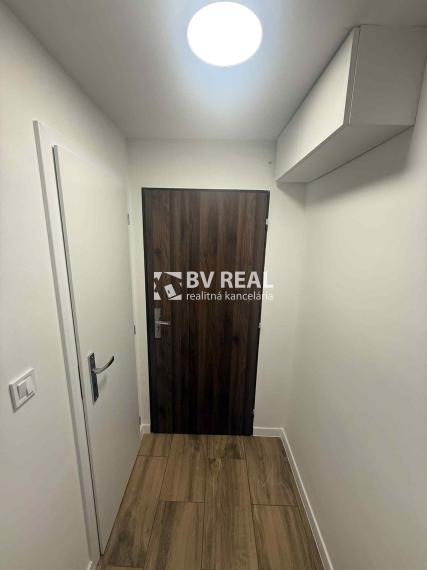 BV REAL Na predaj garsónka Handlová FM2298