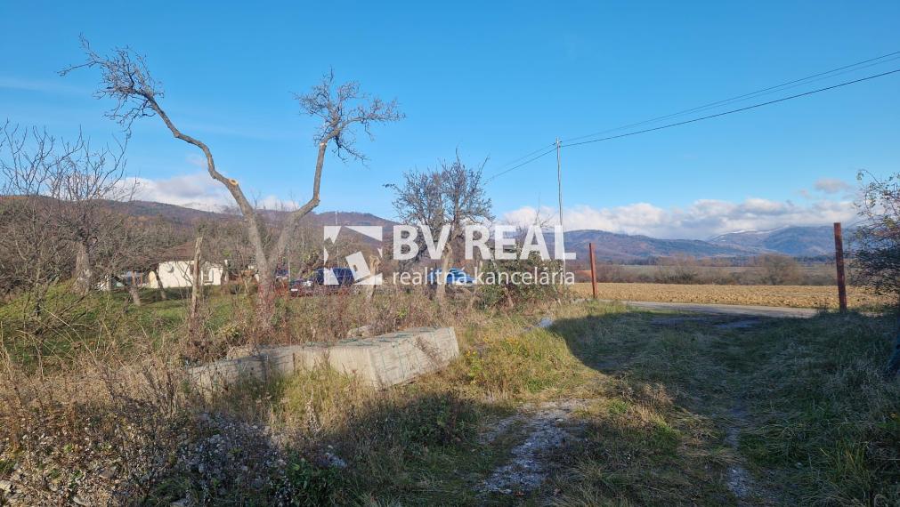 BV REAL Na predaj pozemok obec Poruba okres Prievidza FM2361