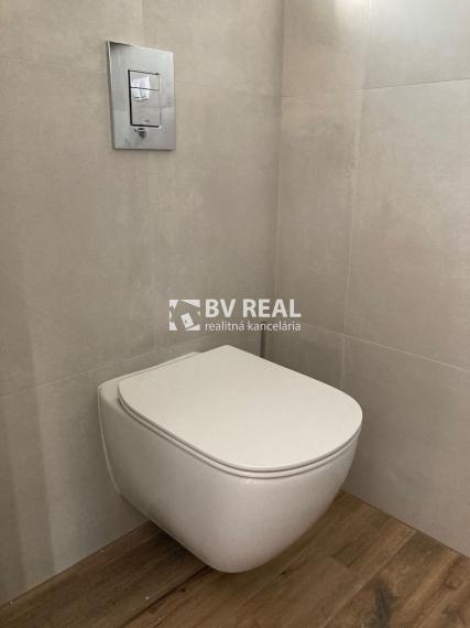 BV REAL Na prenájom rodinný dom v meste Bojnice FM1995