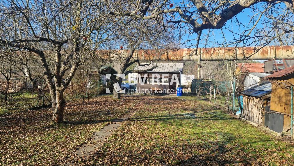 BV REAL Na predaj murovaná chata so záhradou Nováky FM2364